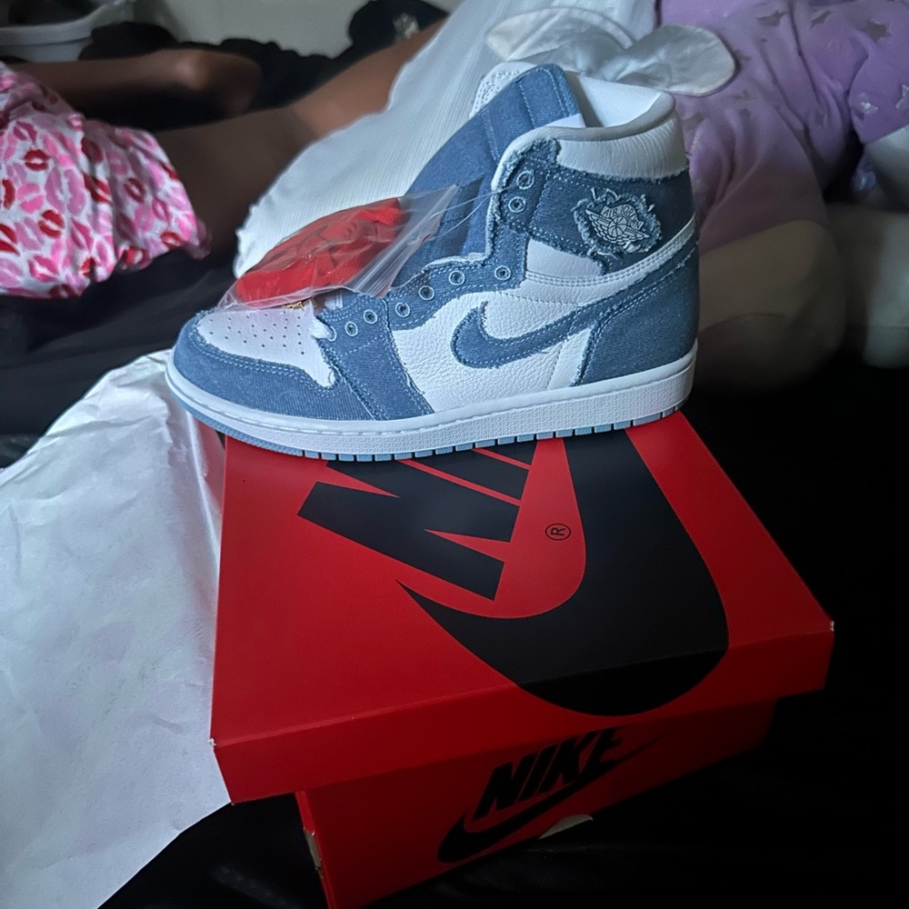 Denim Nikes limited edition